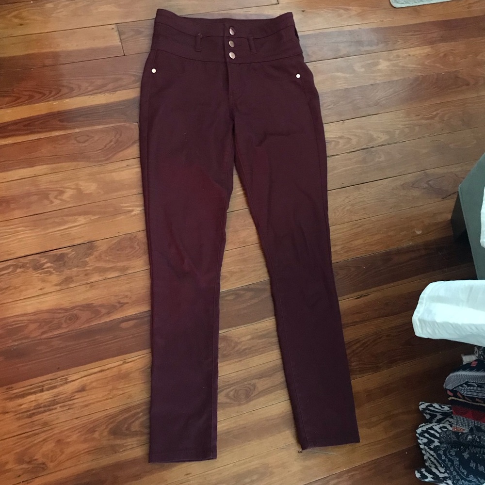 Hi waist maroon colored pants
